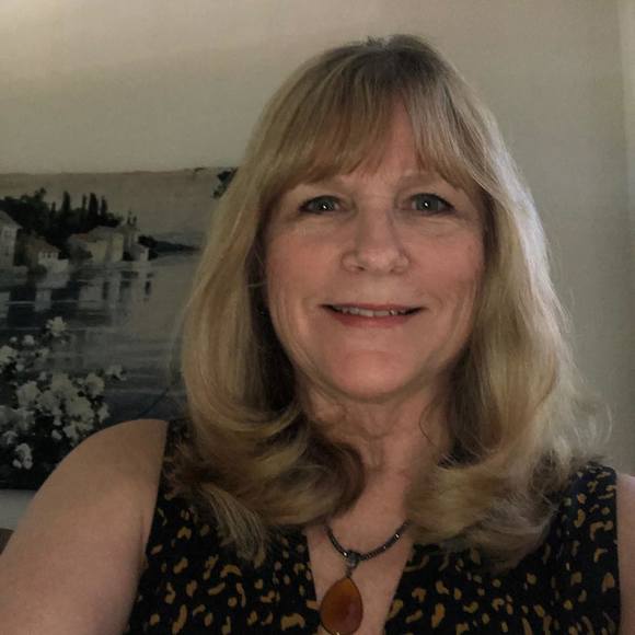 Meet your Posher, Freda - Picture 1 of 1